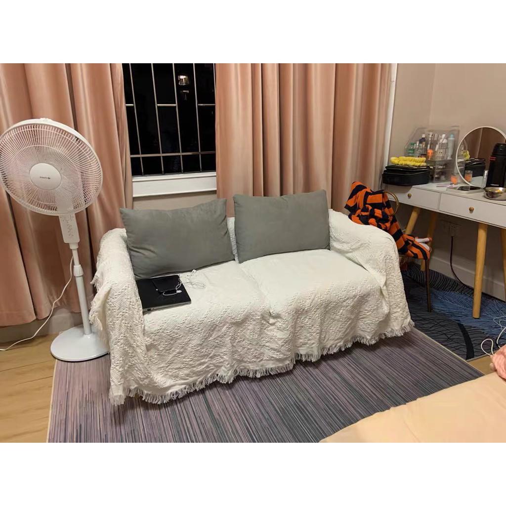 Thảm phòng khách, sofa đa năng trang trí nhà cửa phong cách Retro