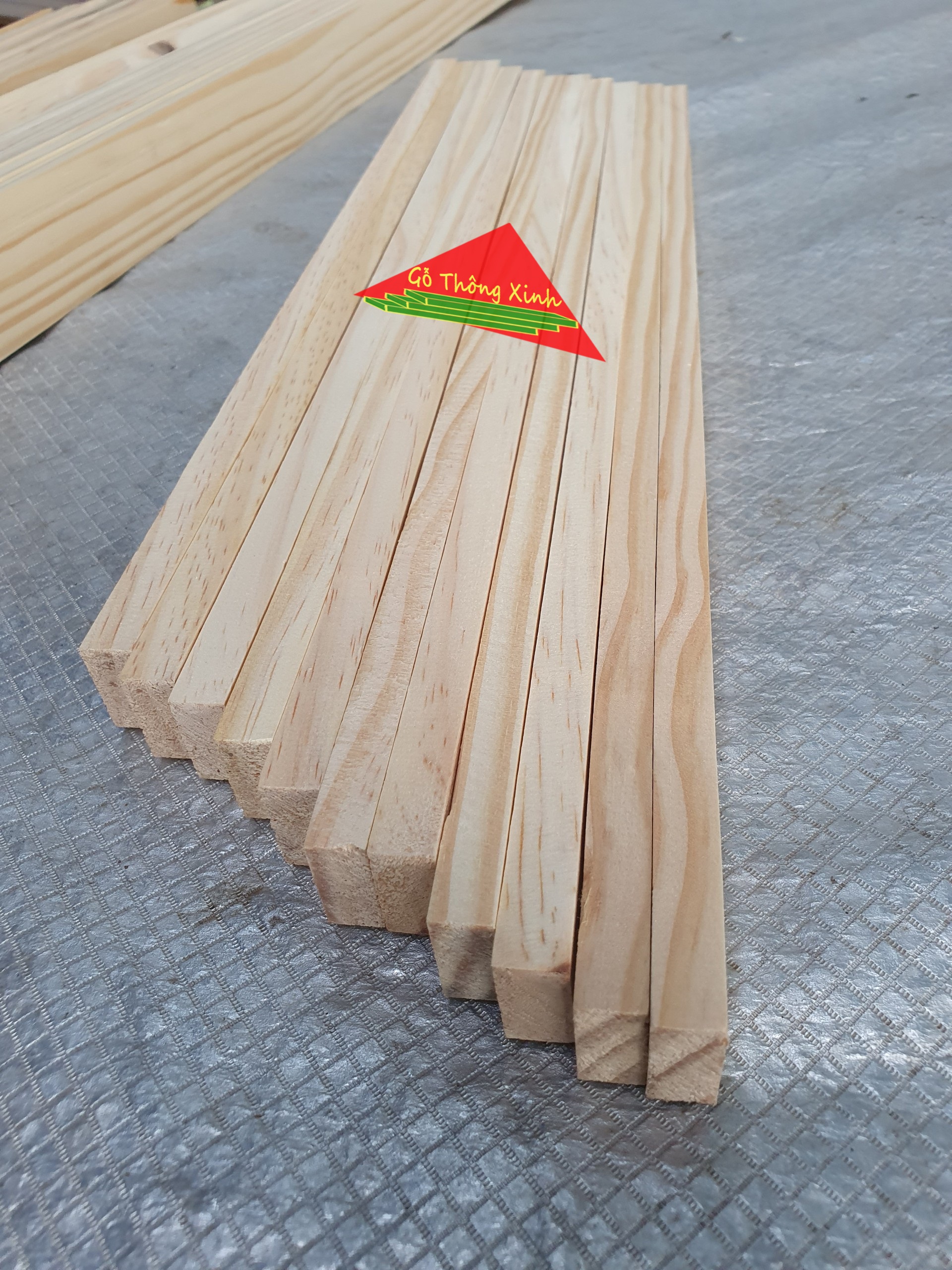 Thanh gỗ thông dày 1cm,rộng 2cm,dài 50cm dùng làm nẹp chỉ,khung viền,đóng chuồng thú cưng,đóng kệ giày,decor,DIY