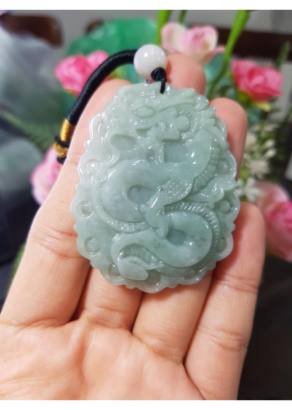 Ngọc bội cẩm thạch rồng cuộn