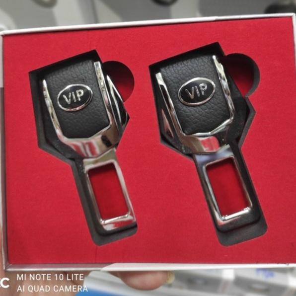 Chốt Cài Dây Đai An Toàn Cho Xe Ô Tô Chữ VIP Cao Cấp Hợp Kim