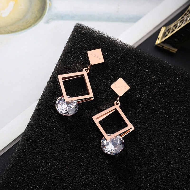 Bông Tai Dự Tiệc Titan Ko Đen TT 3460