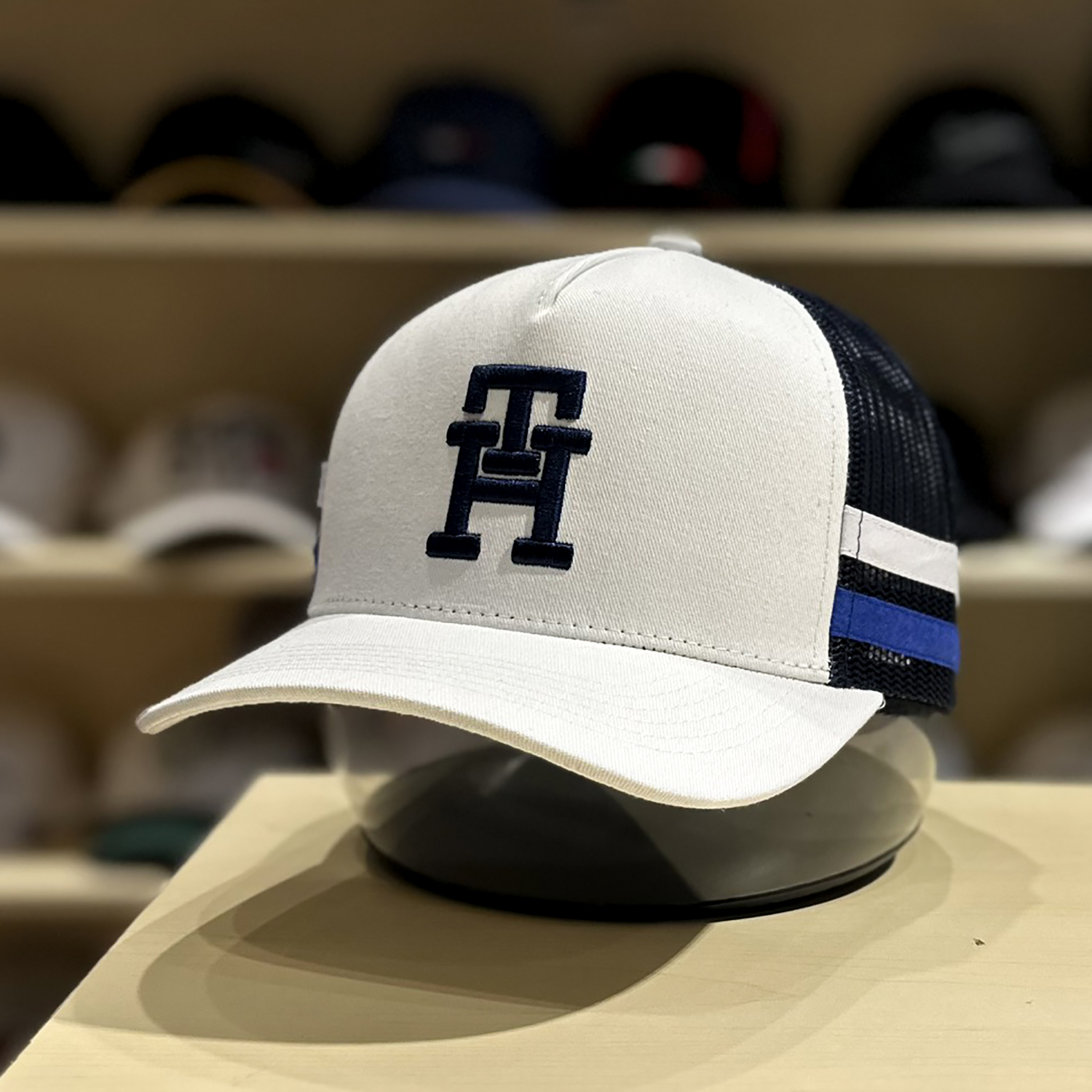 Nón kết, mũ lưỡi trai Tom vải kaki phối lưới form đẹp thời trang đường phố