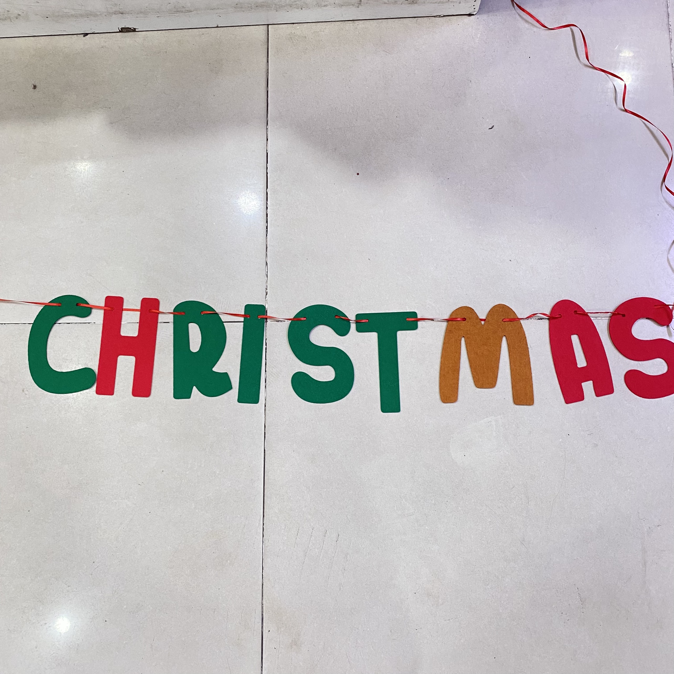 Dây chữ Merry Christmas nhiều màu sắc bằng vải dạ dài 1,5m chữ cao 14,5cm trang trí Giáng sinh Noel