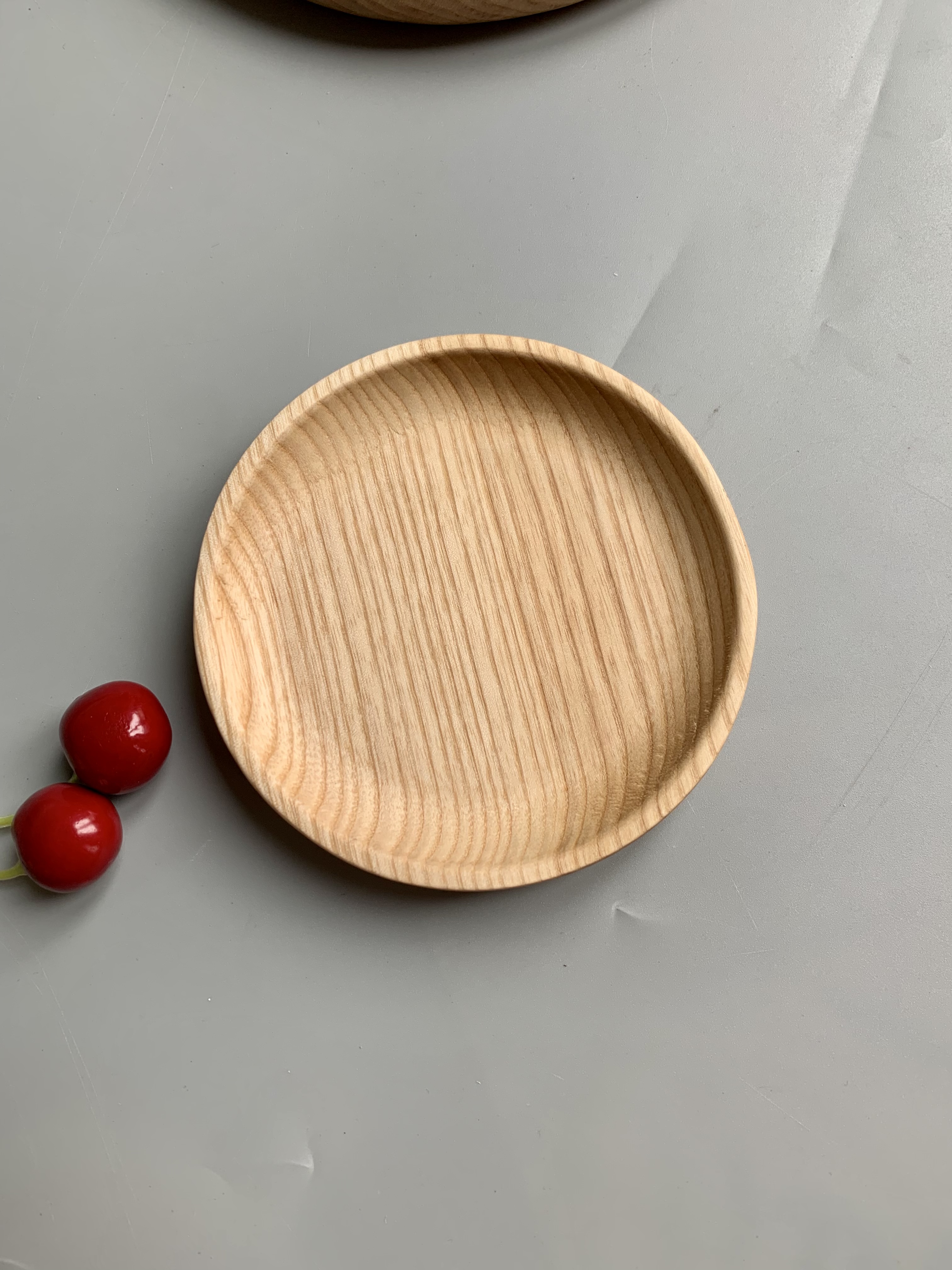 Đĩa gỗ Tần bì Tròn Nguyên Khối Cao Cấp Nhiều Kích Thước Đựng Hoa Quả. Đĩa Gỗ Decor Chụp Ảnh Vitrapro
