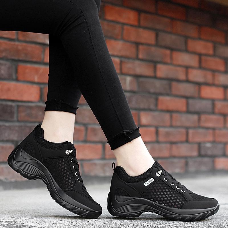 2020 Fashion women outdoor breathable running sneakers casual soft sport shoes