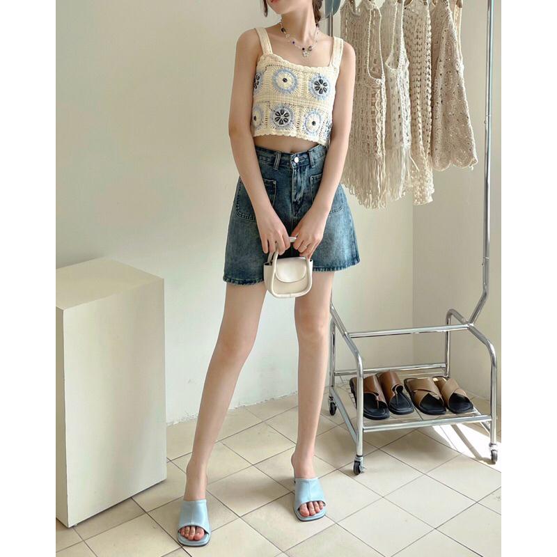 Áo len nữ a5238901 croptop hai dây thêu hoa germe