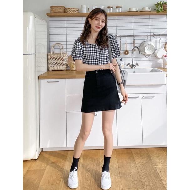 Áo sơ mi sọc caro đen trắng croptop tay phồng chất liệu kate xinh xắn