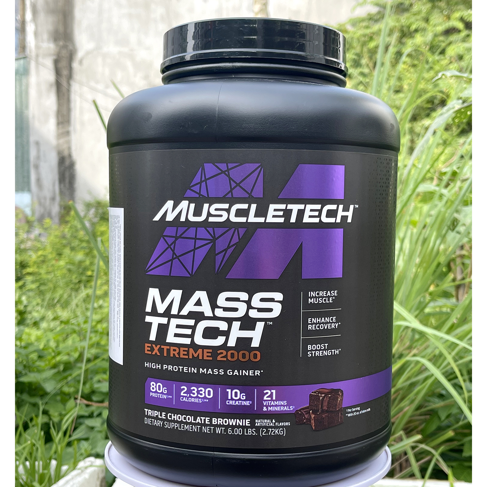 Combo Sữa tăng cân tăng cơ MASS TECH EXTREME 2000 của MuscleTech hỗ trợ tăng cân tăng cơ nhanh cho người gầy kén ăn, khó hấp thu, khó tăng cân & Bình lắc 600 ml