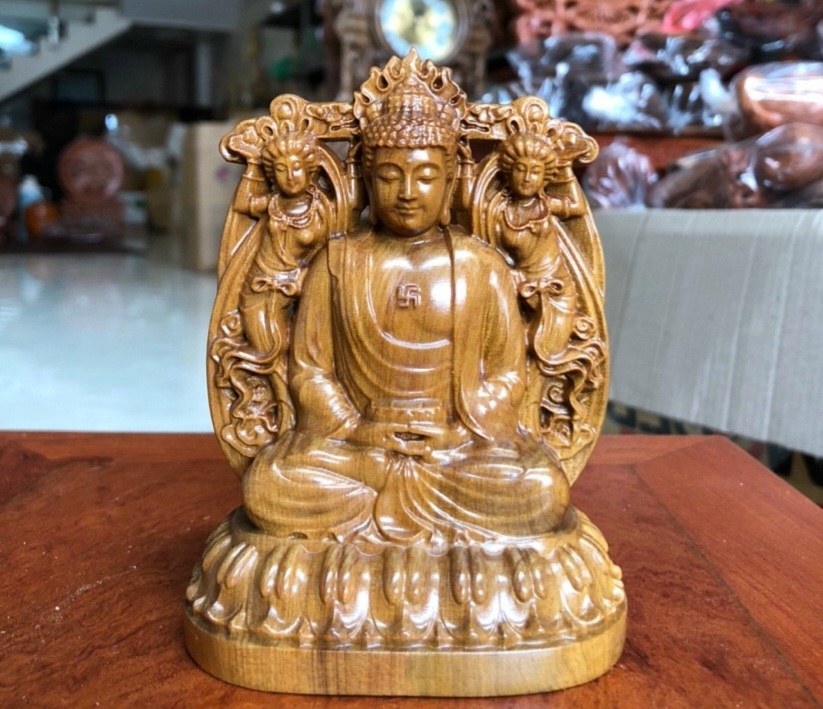 Tượng phật bản mệnh ,tượng phật a di đà  bằng gỗ bách xanh thơm nức kt 12×9×6cm