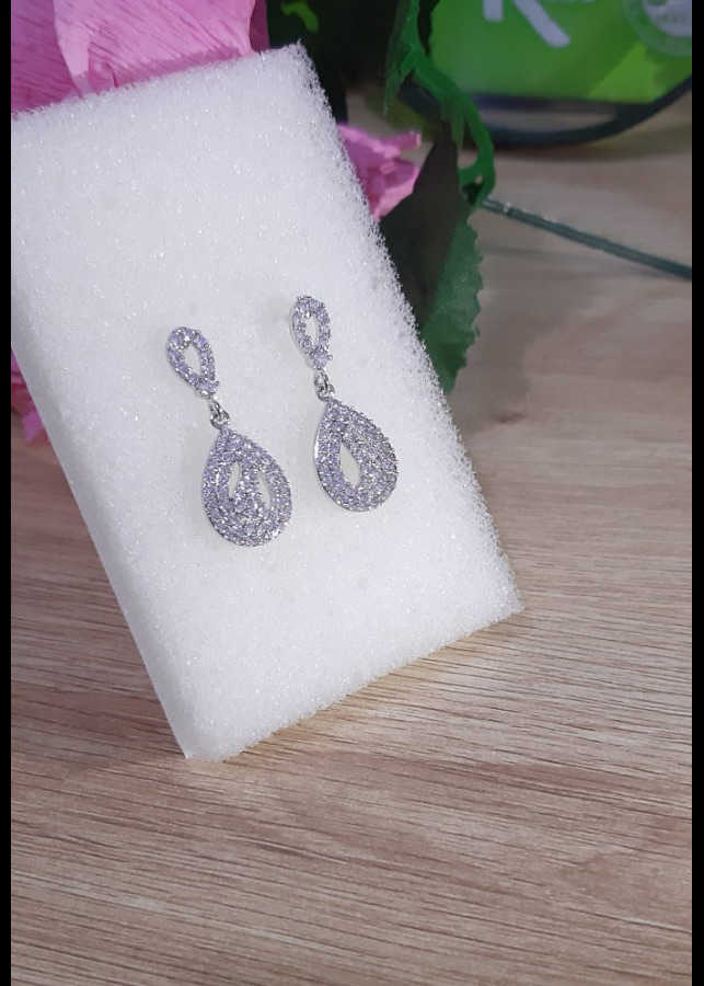 Bông tai giọt nước nạm đá zircon BHBT335