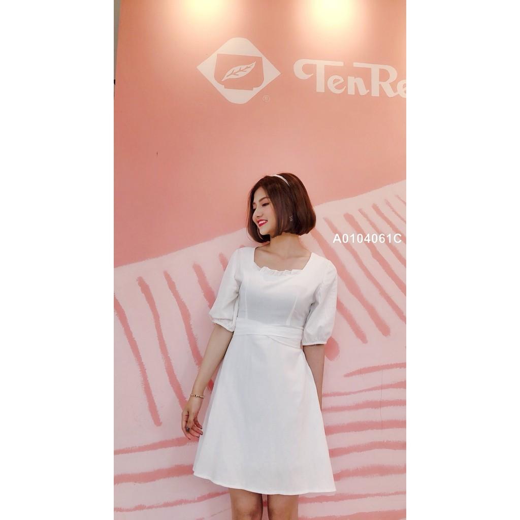 Đầm trắng cổ vuông viền bèo!