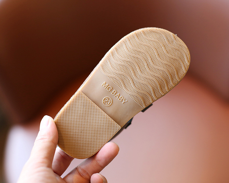 Giày Sandal quai hậu cho bé gái, thể thao siêu nhẹ, êm nhẹ chống trơn  – GSD9091