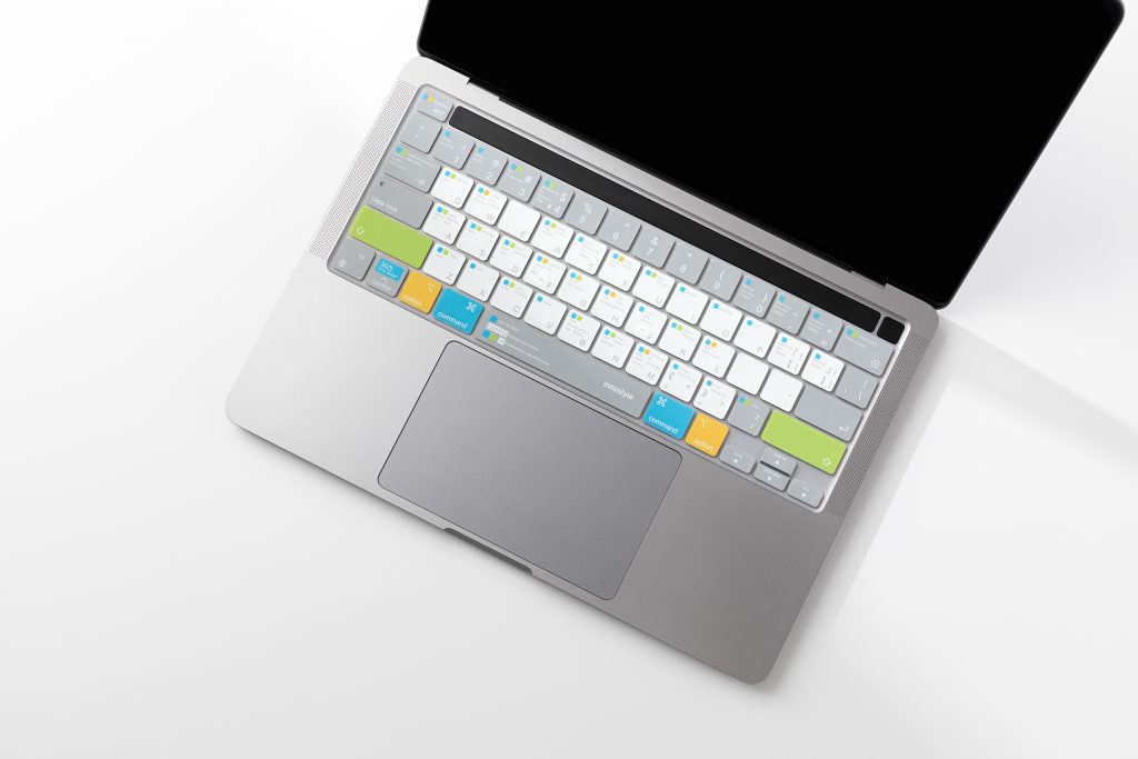 Miếng phủ bàn phím bảo vệ dành cho MacBook Air 13 inch 2020 M1 hiệu INNOSTYLE KEYGUARD NAVIGATOR SHORTCUT - Hàng Chính Hãng