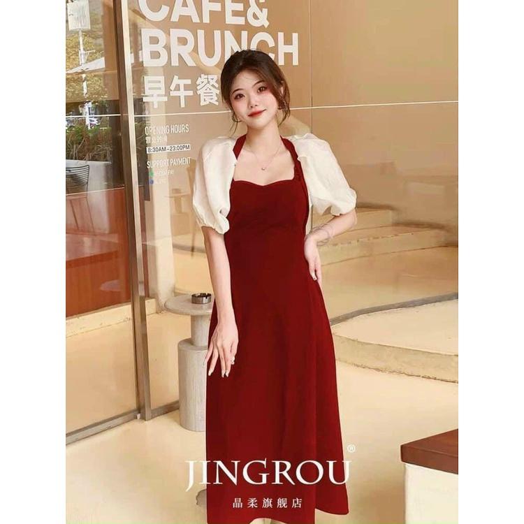 Đầm nhung đỏ xoè dài phối tay voan