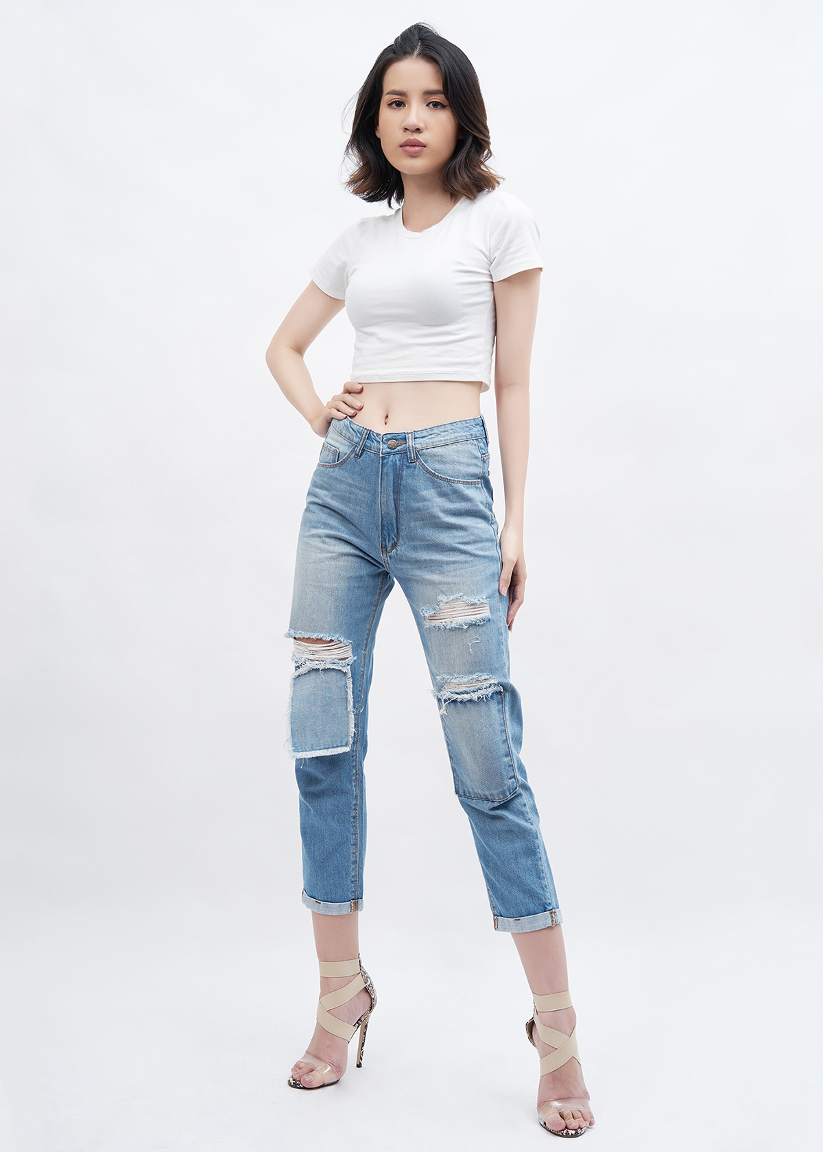 Quần jean nữ boyfriend AAA JEANS  rách xanh nhạt