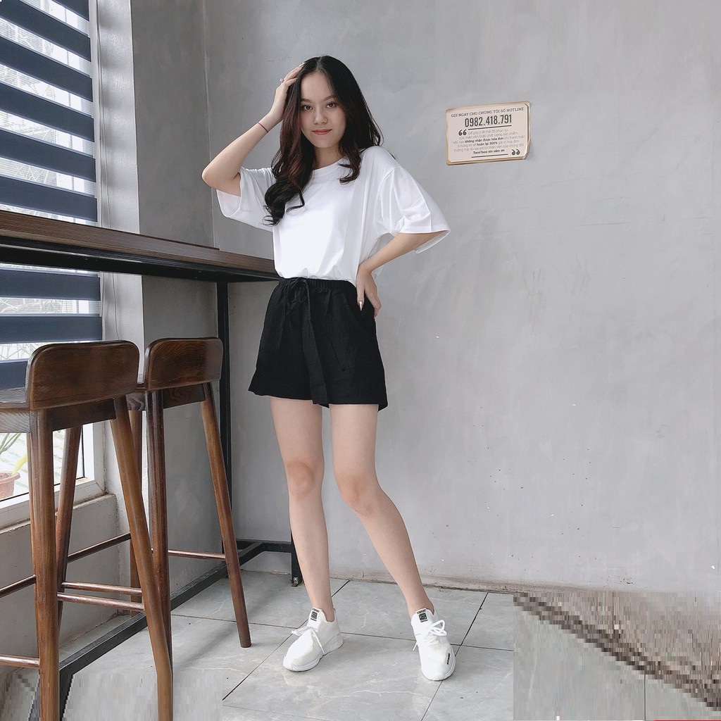 Quần shorts nữ đẹp ống rộng cạp chun chất đũi