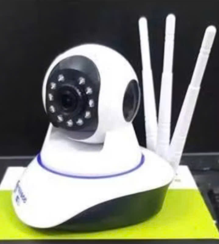 Camera 3 dâu ghi hình sắc nét xoay 360 độ