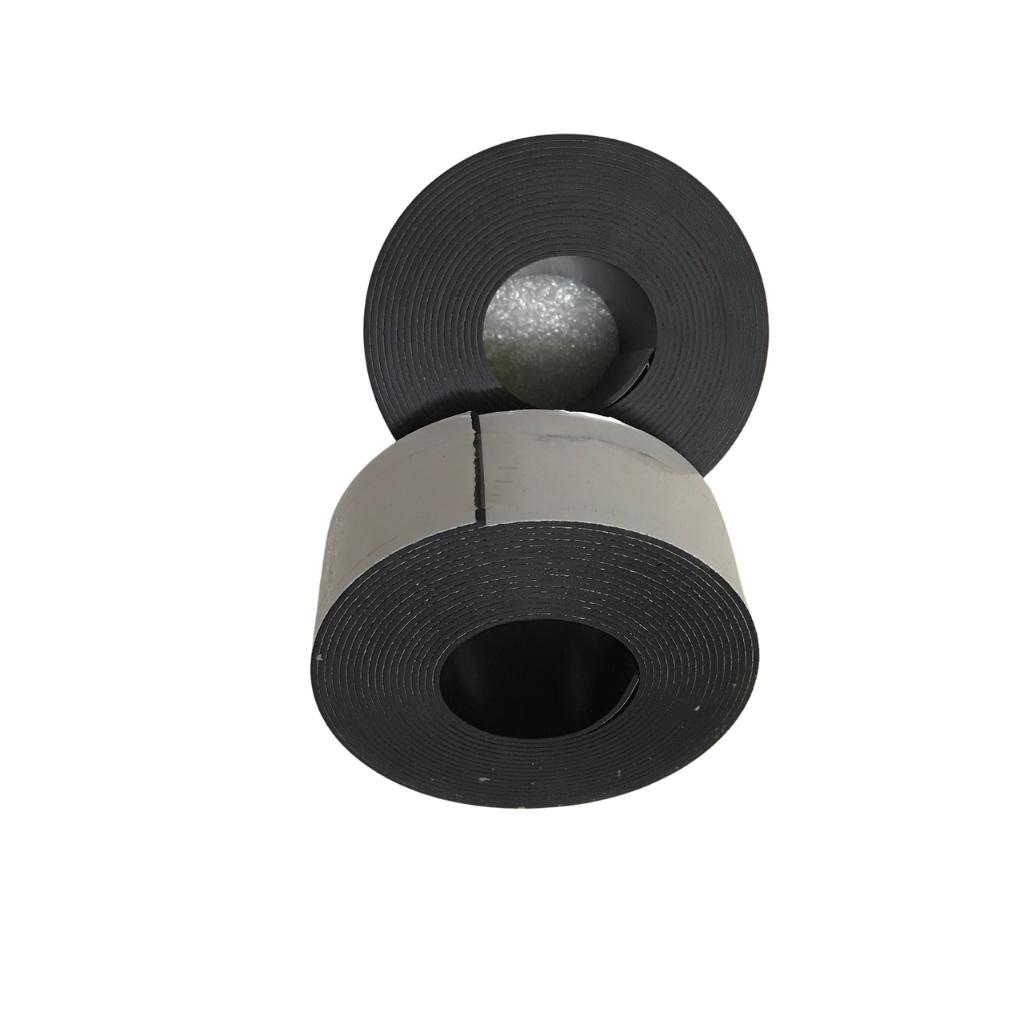 Nam châm cuộn kích thước 2.5cm x 3m x 1.2mm có keo