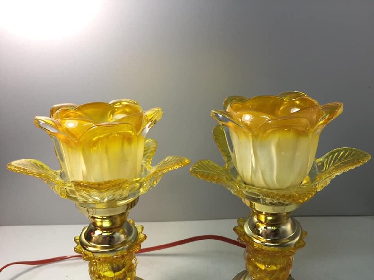Đôi Đèn thờ điện bóng led hoa tulip vàng BH12167