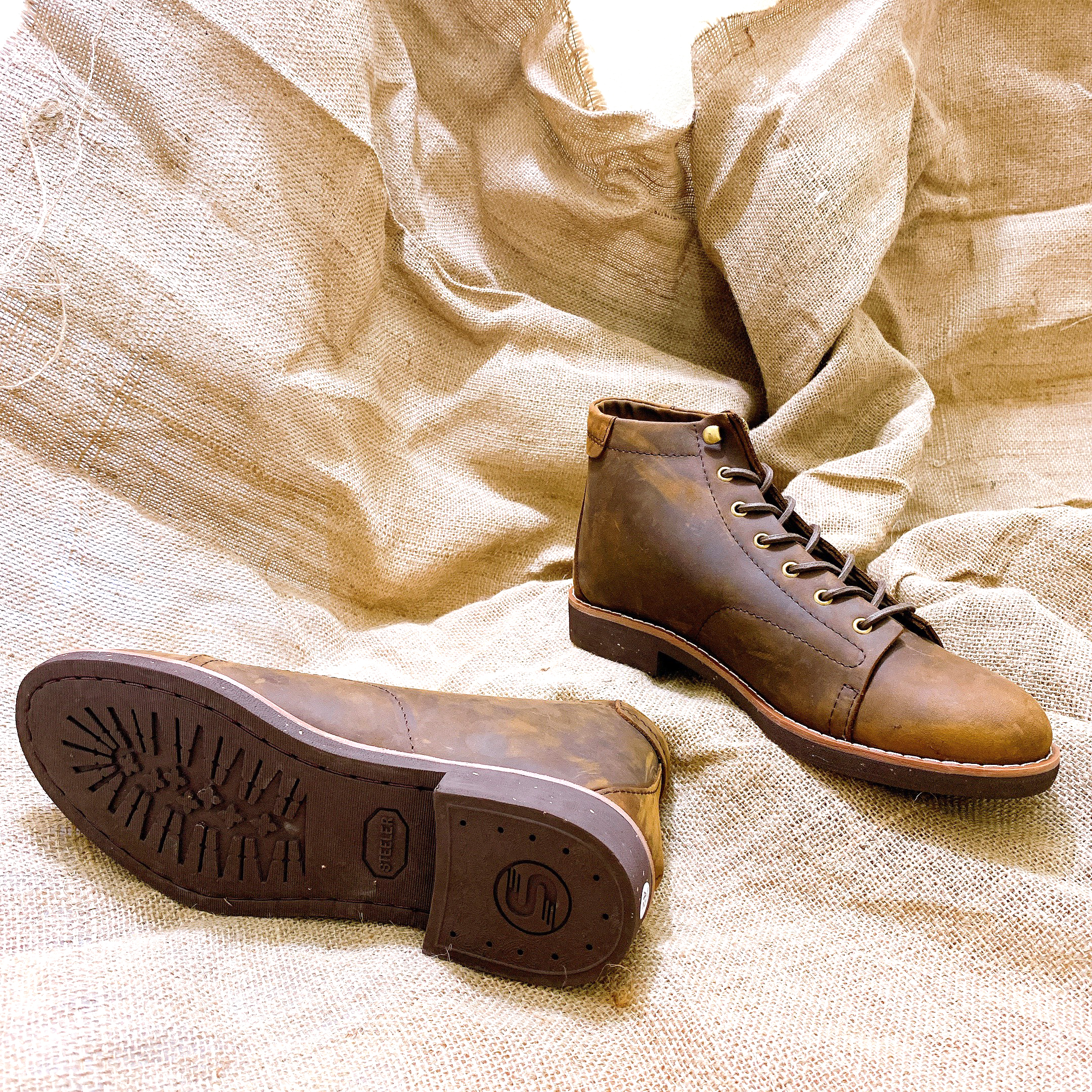 Giày cao cổ nam dà bò sáp steed kingman boots