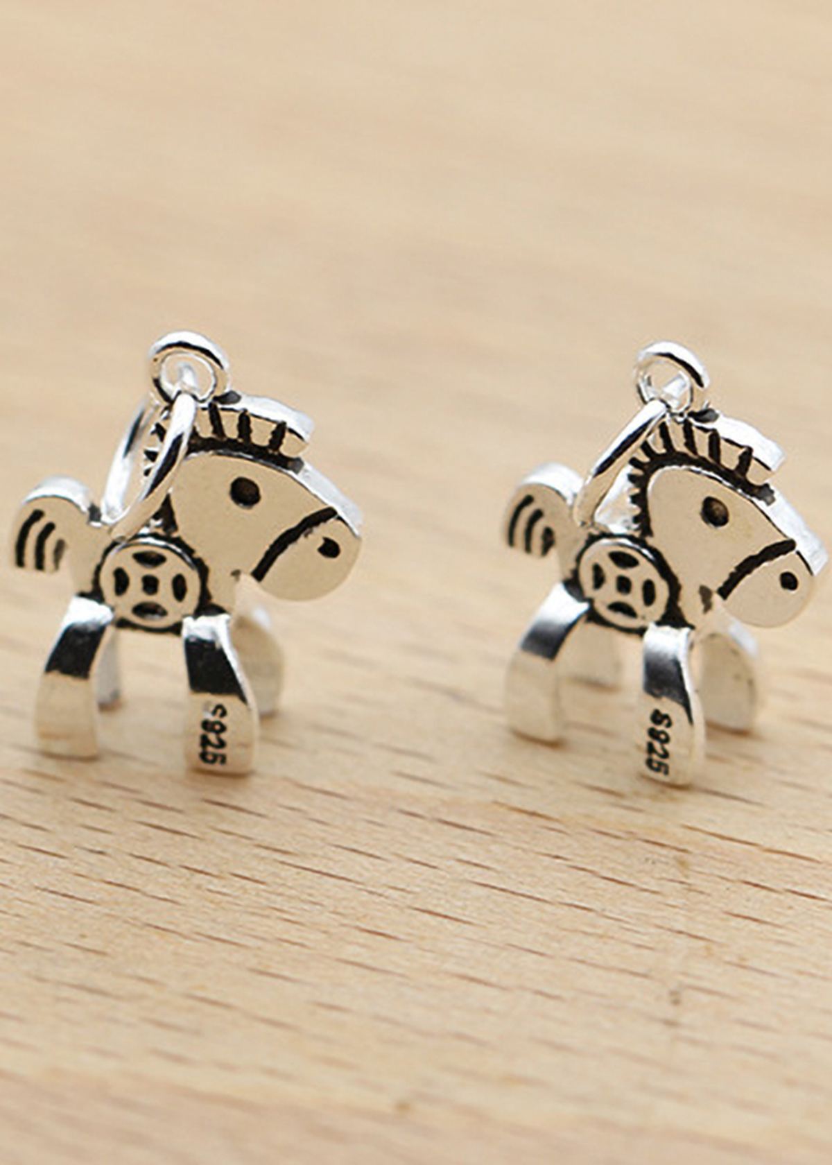 Combo 2 cái charm bạc hình ngựa treo - Ngọc Quý Gemstones