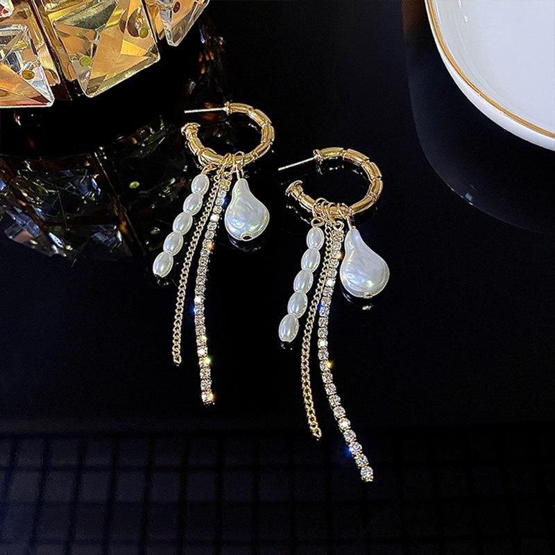 Khuyên tai nữ đính hạt dáng dài