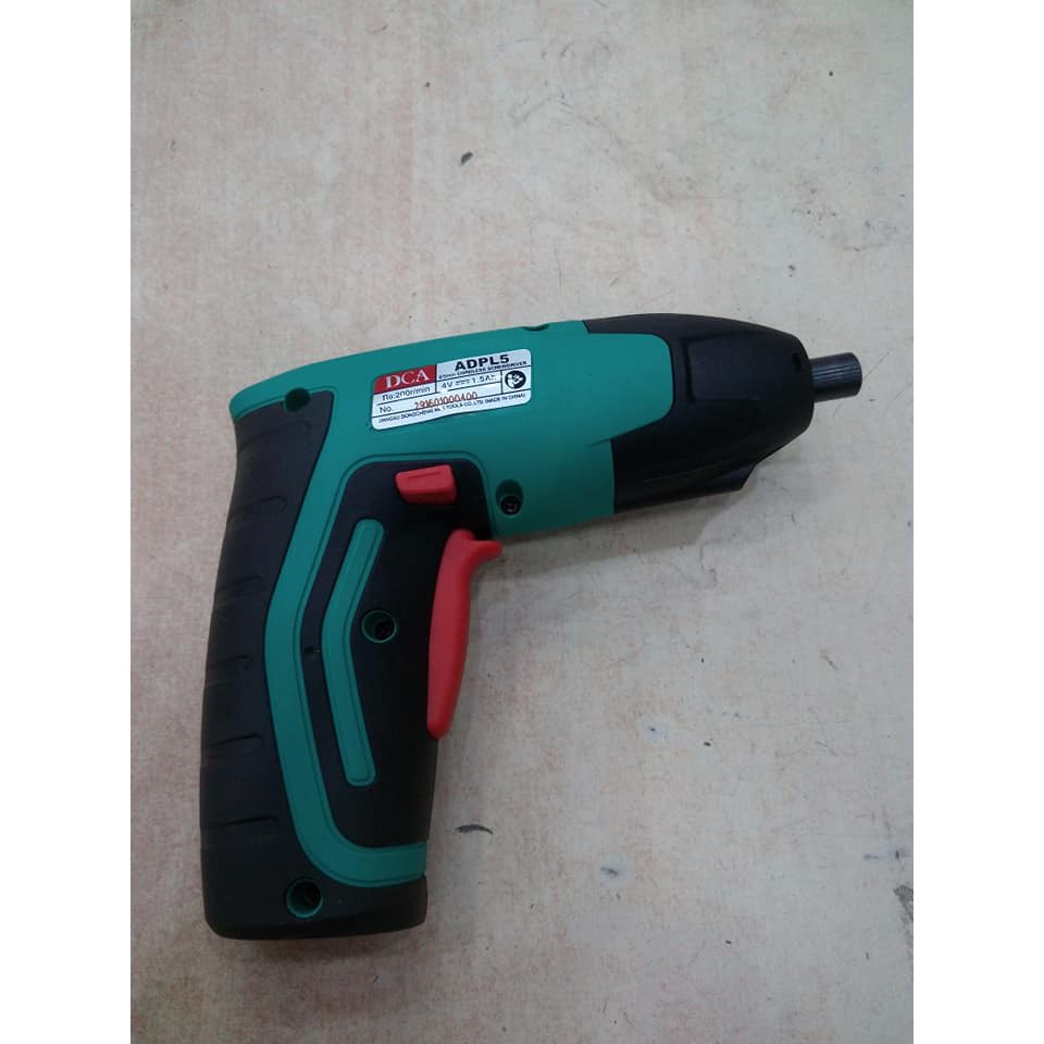 Máy siết vít dùng Pin 4V/1.5Ah DCA ADPL5C