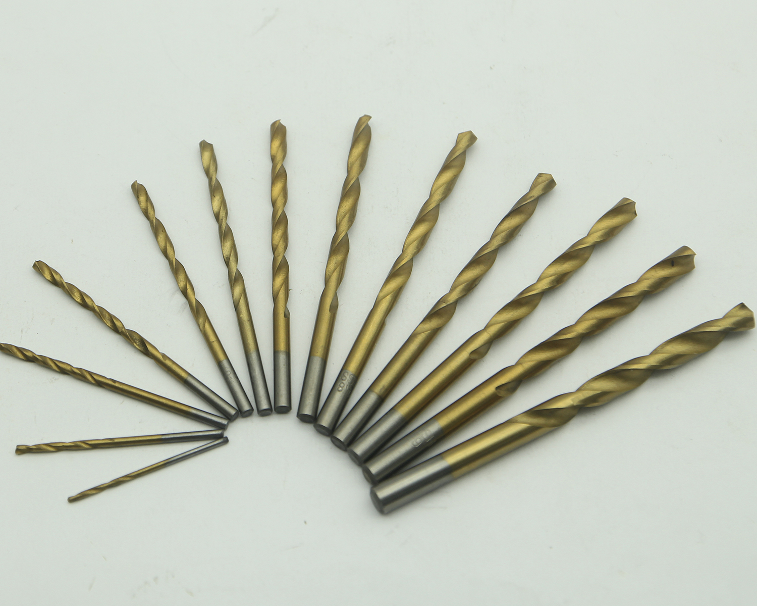 BỘ 13 MŨI KHOAN INOX 1.5 ĐẾN 6.5MM HSS VÀNG