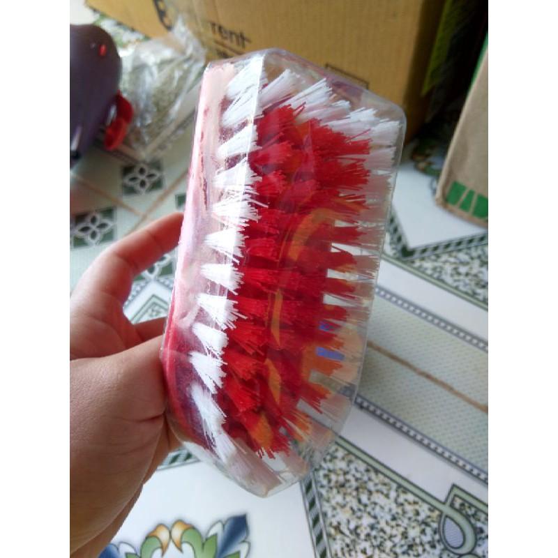 Bàn chải nhựa có tay cầm loại to
