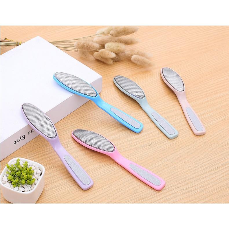 Dụng Cụ Chà Gót Chân 2 in 1, bàn chải kim loại, cây tẩy tế bào chết mà miếng chà nhám tẩy tế bào chết da chân