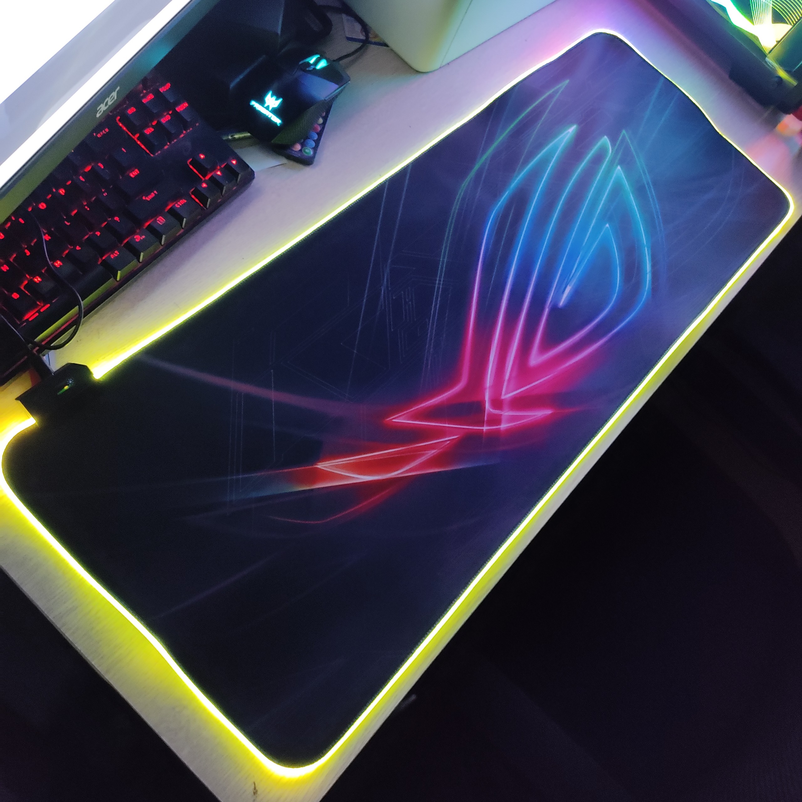 Mouse Pad, bàn di chuột, lót di chuột tích hợp Led RGB ROG version 2 sáng viền, kích thước 80cm x 30cm dày 4mm - Hàng nhập khẩu