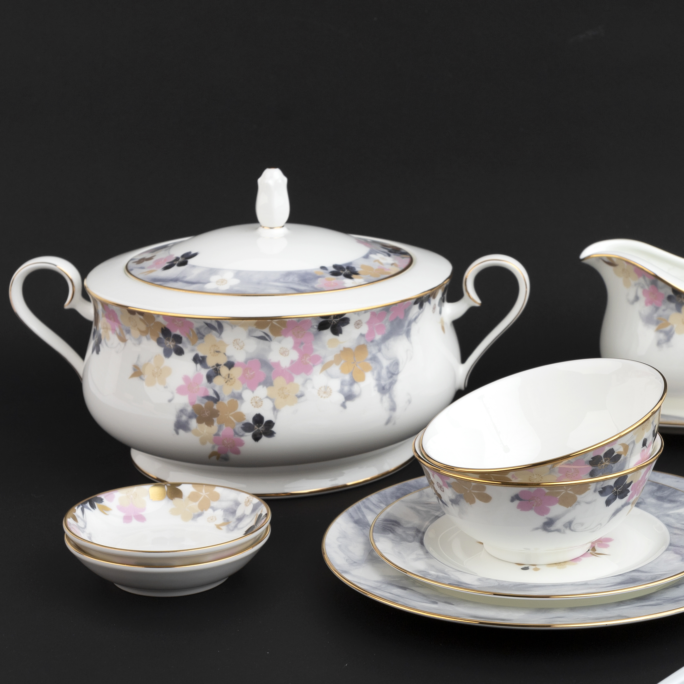 Bộ Bàn Ăn Châu Á Cơ Bản 22 Món Noritake dòng Moonlit Blossoms Sứ xương cao cấp (4969L - D024AN)