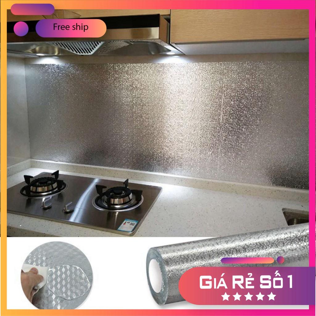 Cuộn giấy bạc dán bếp cách nhiệt, miếng decal dán tường nhà bếp chống thấm bền đẹp