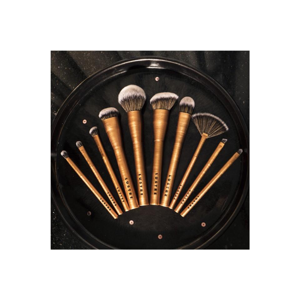 Cọ Lông Mày Đầu Vát Lustre Pro Makeup Brush - Brow Brush - Gold Edition E105