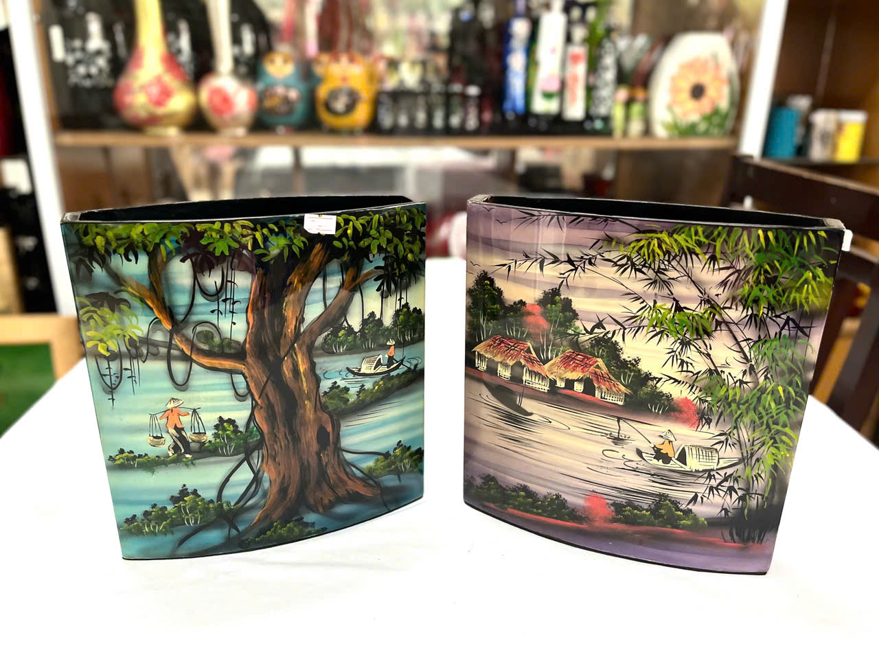 Bình Hoa Sơn Mài Cao Cấp – Dáng Dẹp Nghệ Thuật | Size 25x26x7.5 cm