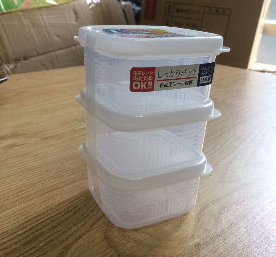 Combo 02 Set hộp nhựa Nakaya 200ml bảo quản thức ăn trong rủ lạnh, có nắp mềm - Nội địa Nhật (03 hộp/Set)