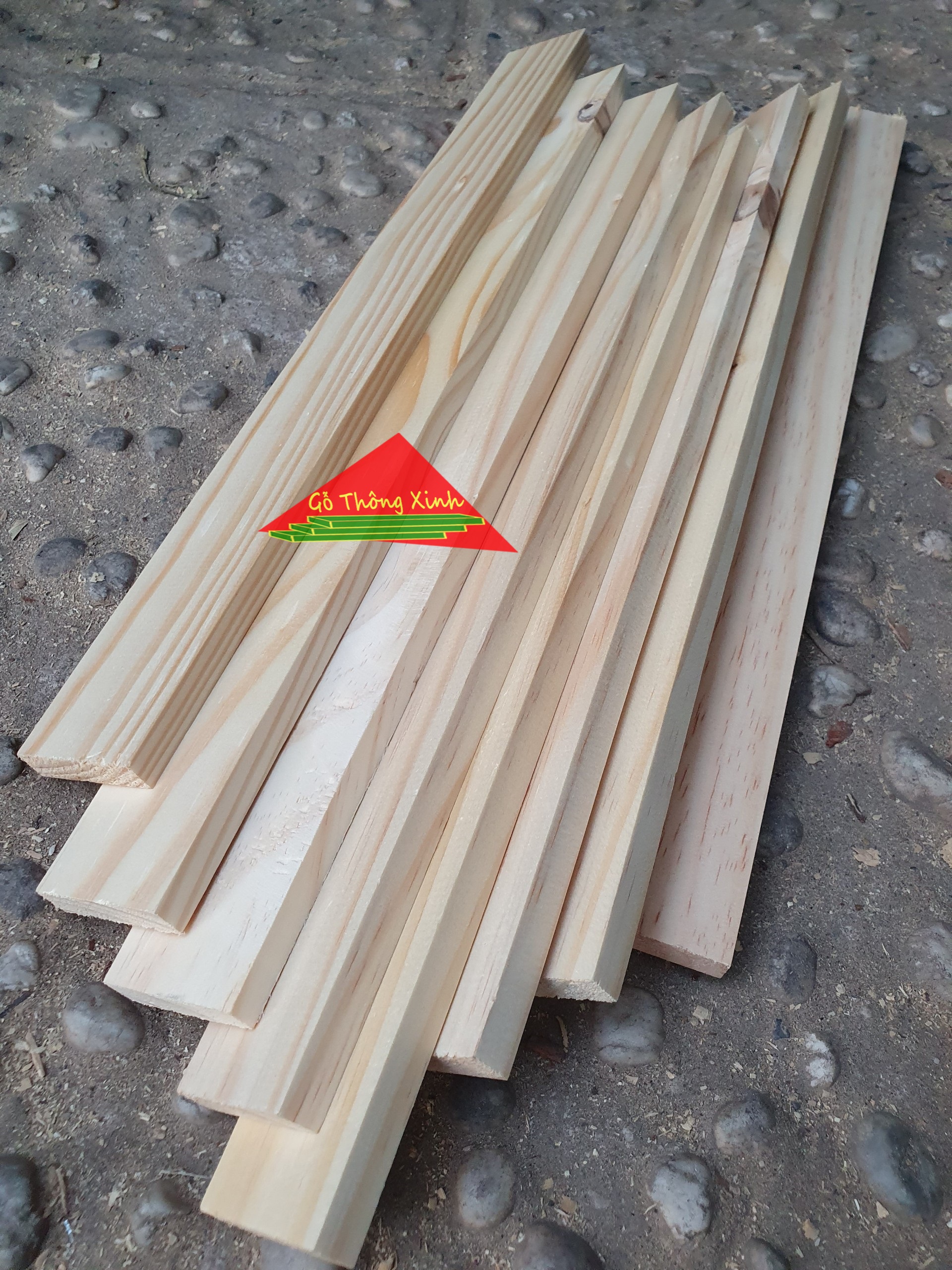 Thanh gỗ thông dài 50cm,rộng 4cm,dày 1cm dùng làm nẹp chỉ,khung viền,đóng vật dụng,trang trí nhà cửa,DIY