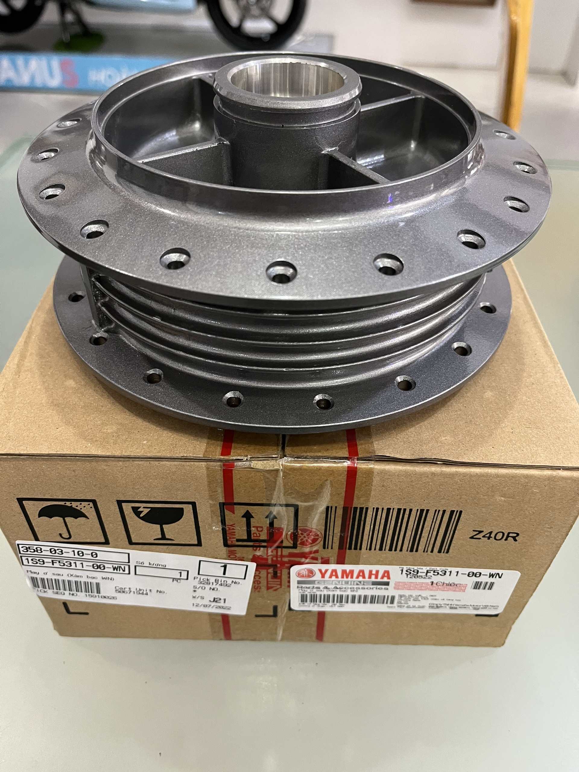 Đùm sau ) xe exciter 135Cc 4 số,Sirius ,Jupiter MX,Gravita