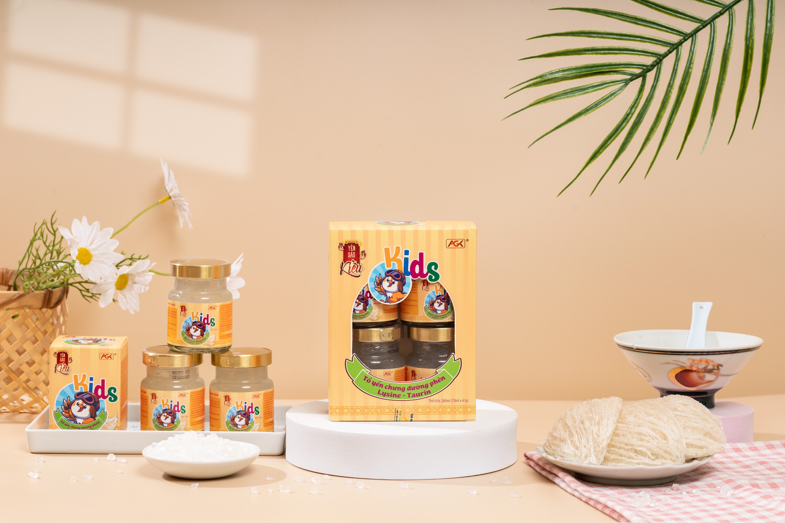Yến Kiều Kids - Combo mua 5 hộp tặng 1 hộp cùng loại - Yến sào chưng sẵn cho trẻ nhỏ - Thành phần yến 30% - Hỗ trợ tăng cường sức khỏe