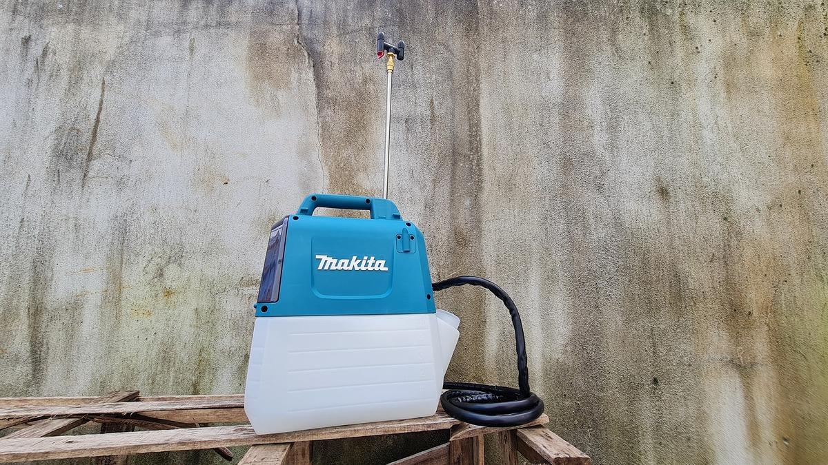 MÁY PHUN THUỐC DÙNG PIN 18V MAKITA DUS054Z - HÀNG CHÍNH HÃNG