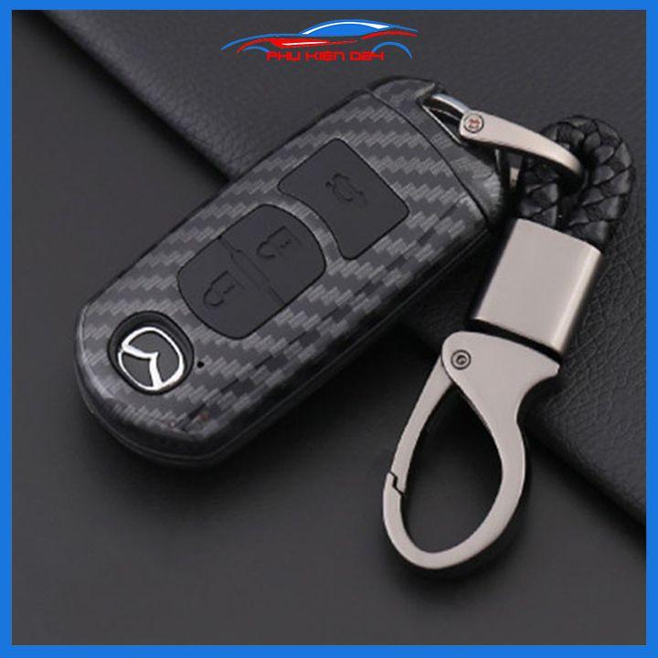 Ốp vỏ bọc chìa khóa xe Mazda 2 2015-2016-2017-2018-2019 sợi nhựa cacbon kèm móc treo Inox