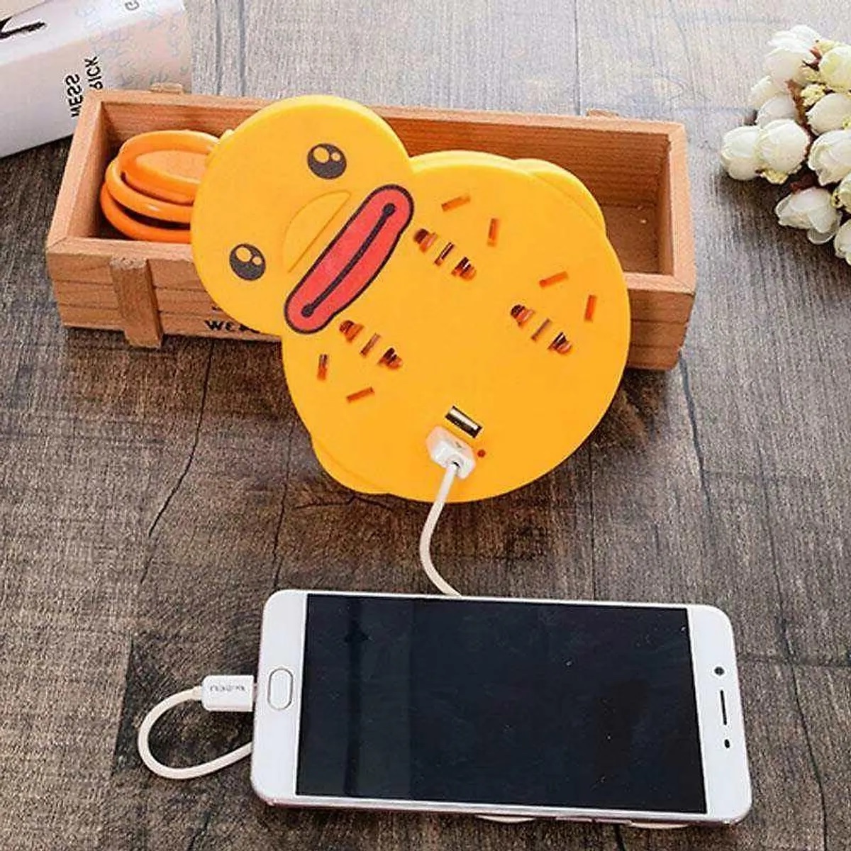 Ổ Cắm Điện Đa Năng Hình Vịt Kèm 2 Cổng Cắm USB
