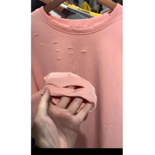Áo sweater hoạ tiết rách cực chất -Hàng Shop