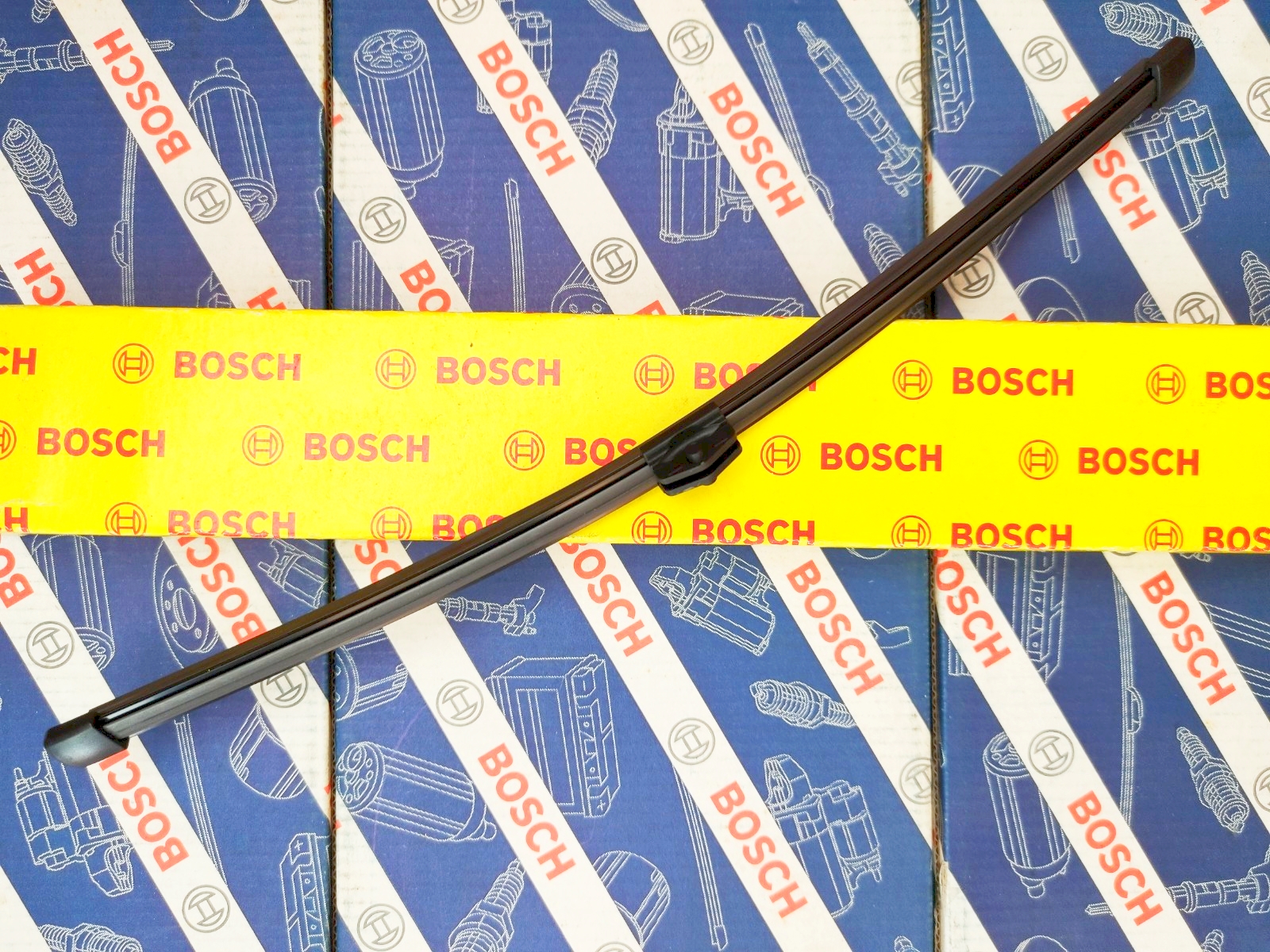 Thanh Gạt Nước Sau Audi Q3 Posrche Cayenne Audi Q5 VW Touareg