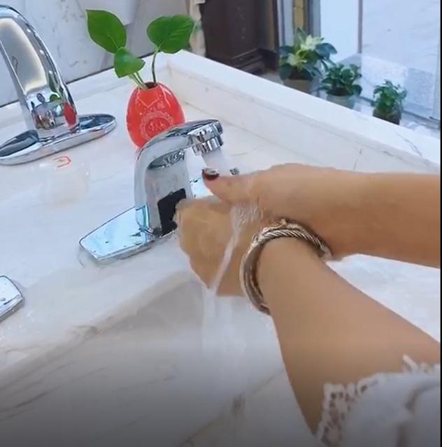 Vòi lavabo cảm ứng HK-2110