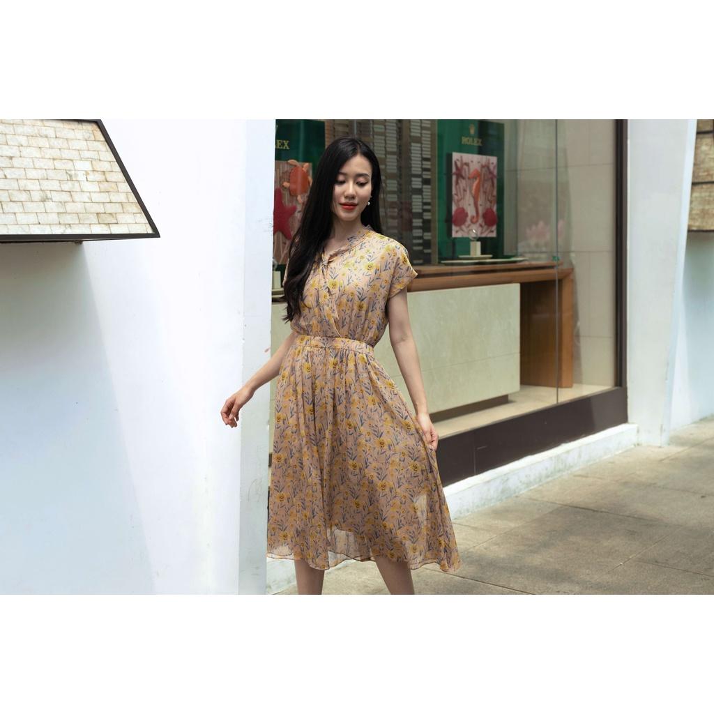 SHEAZ Đầm dài voan vàng nâu họa tiết hoa dây cổ phong cách Hàn Quốc