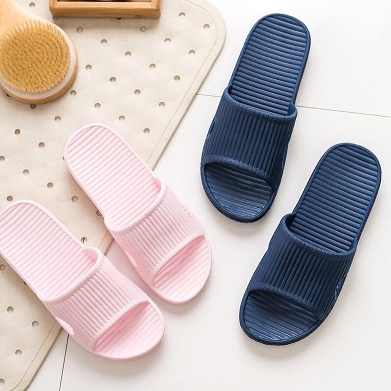Dép xốp siêu nhẹ đi trong nhà giao màu ngẫu nhiên theo giới tính