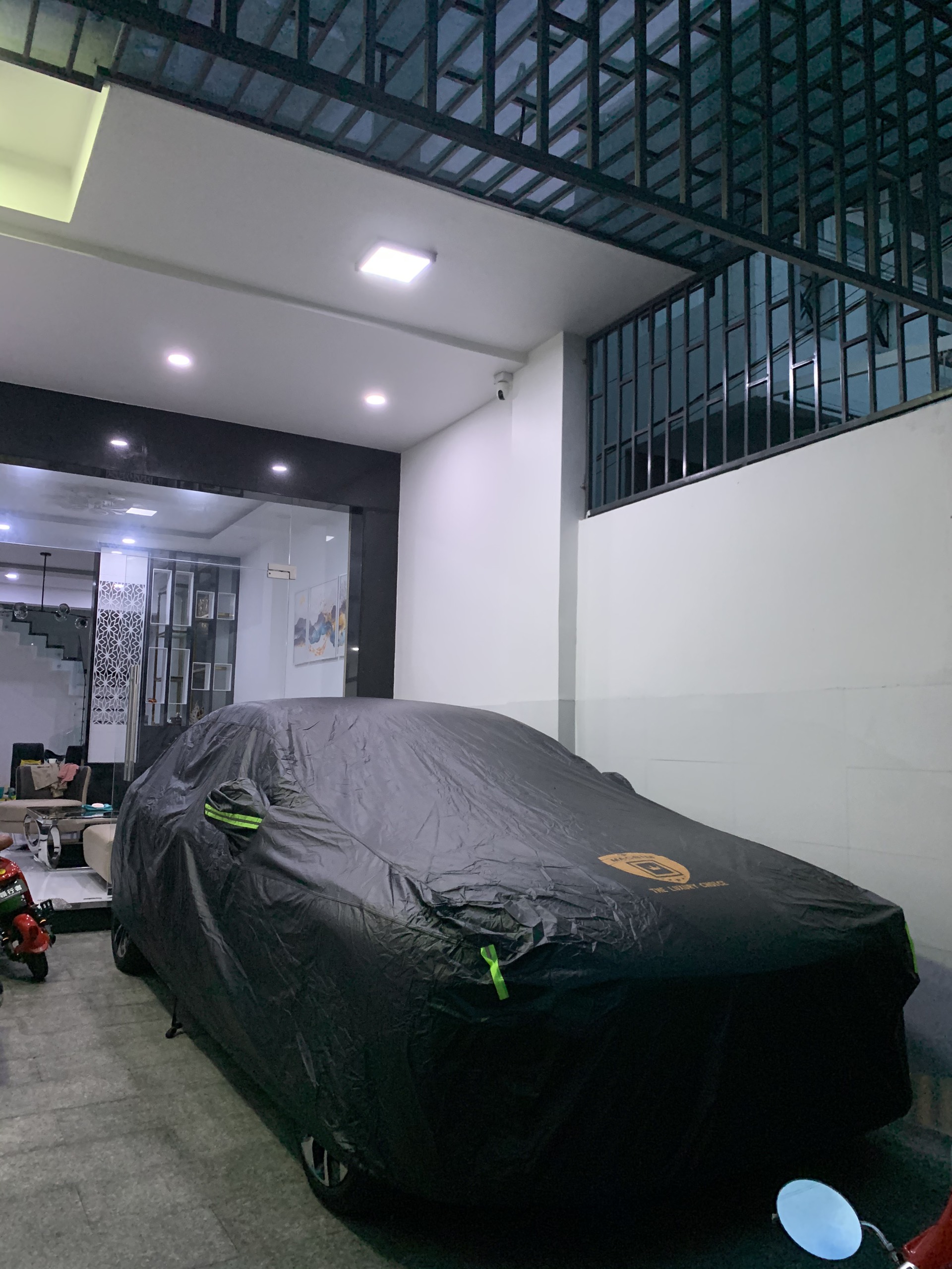 Bạt phủ ô tô thương hiệu MACSIM dành cho Vinfas Lux A - màu đen và màu ghi - bạt phủ trong nhà và ngoài trời