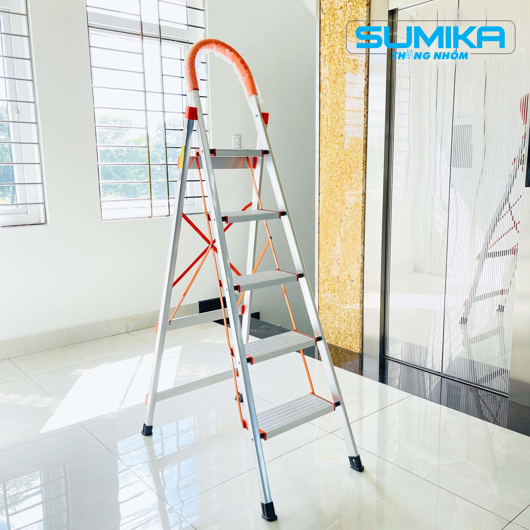 Thang nhôm ghế gia đình 5 bậc SUMIKA SK305 - Chiều cao 1.68m, tải trọng 150kg