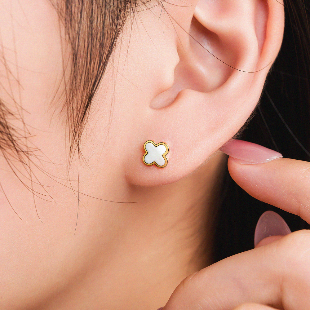 Bông Tai Nữ Hoạ Tiết Cỏ Bốn Lá May Mắn Vàng 14K BTAM122 Huy Thanh Jewelry